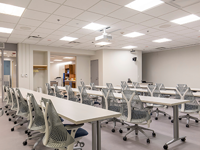 Image of 291 Seminar Room looking into kitchenette