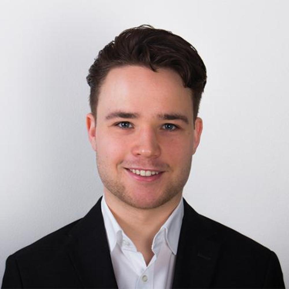 Headshot of Bart de Koning